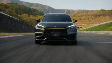 Компанія Lexus представила «заряджений» кросовер із турбомотором від GR Yaris