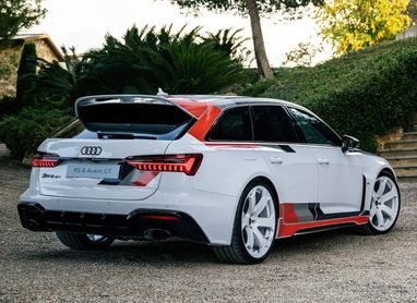 Семейный суперкар: Audi представили самый быстрый универсал в мире (фото)