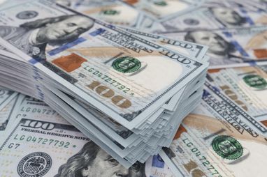 НБУ сохраняет интервенции на высоком уровне