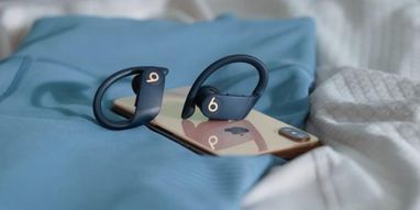 Apple представила справжні спортивні бездротові навушники (фото)