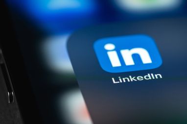 Коуч для ищущих работу: LinkedIn запустила чатбот с искусственным интеллектом