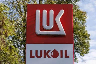 США разрешили «Лукойлу» продолжить работу АЗС за границей