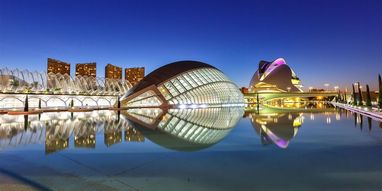 ТОП-8 мест для отдыха, где тепло в первый месяц осени (фото, инфографика)