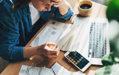 Повышение налогов следует начинать с налогообложения роскоши — экономист ЕБРР