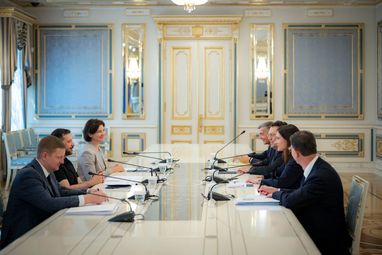 Швейцарія виділить 5 мільярдів франків на відбудову України