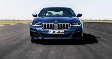 BMW официально представила модель 5-Series (фото)