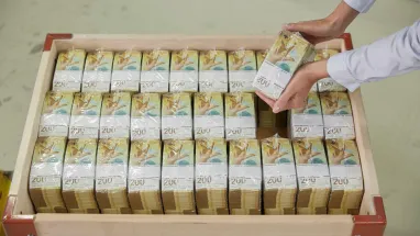 Зеленский призвал Швейцарию заморозить счета россиян в своих банках