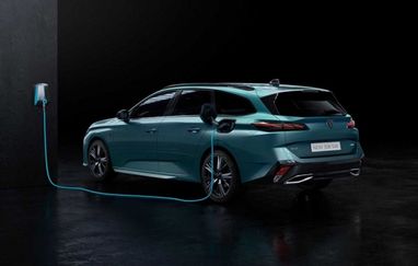 Peugeot анонсували новий електромобіль