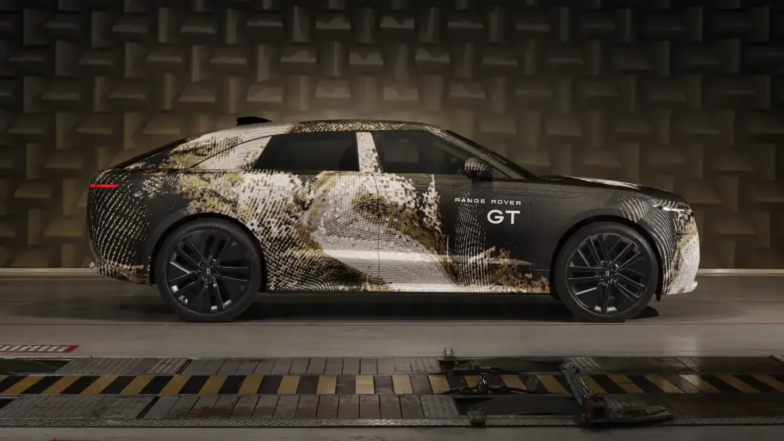 Range Rover представив перший електричний гран-турер GT (фото)