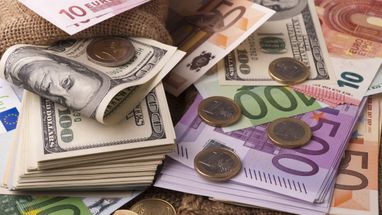 Сколько будут стоить доллар и евро в следующем году